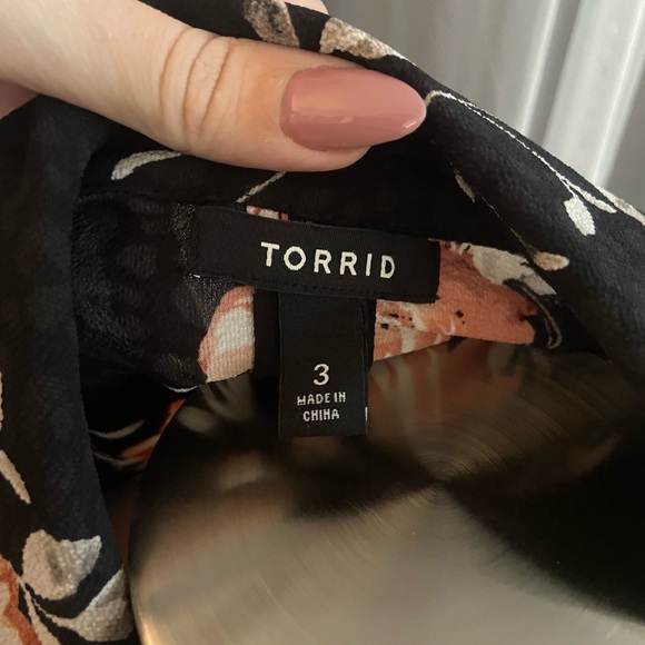 Torrid size 3 knit crepe drape blazer - Picture 10 of 10